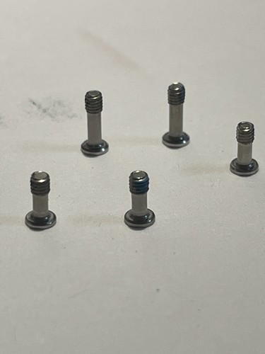 HP EliteBook 840 G8 Base screws, hinge screws, etc.
